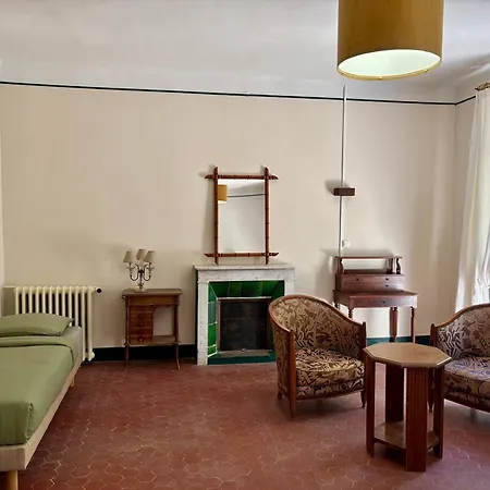 Couette-café Madame-chambre D'hote-villa Magdala 3*